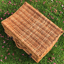 Load image into Gallery viewer, Fortnum & Mason Hamper basket