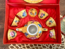 Load image into Gallery viewer, Vintage Miniature Chinese Sake / Tea Set