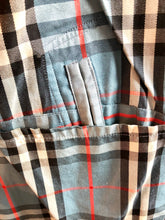 Load image into Gallery viewer, Vintage Burberry Showerproof Mac