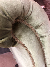 Load image into Gallery viewer, Vintage Olive Green Chaise Longue