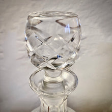 Load image into Gallery viewer, Lead Crystal Decanter
