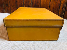 Load image into Gallery viewer, Gentleman’s Suitcase with Grooming Set