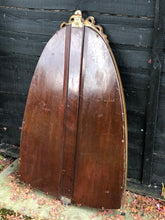 Load image into Gallery viewer, Beautiful Heavy Vintage Mirror