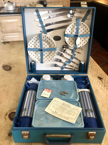 The Brexton Collection Picnic Set